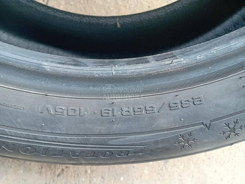 Dunlop 235/55 R19 Zimska