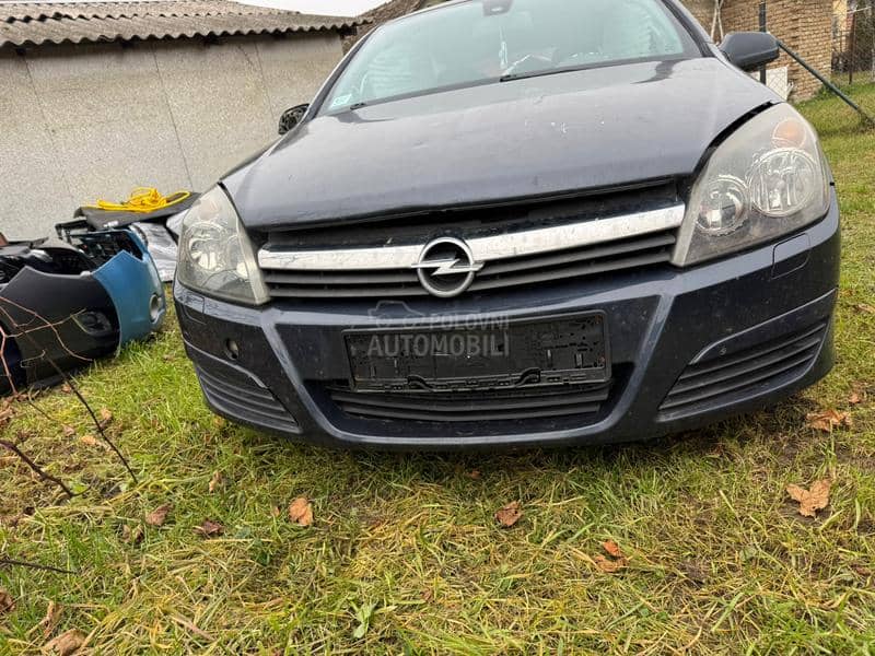 Opel Astra H 2007. god. -  kompletan auto u delovima