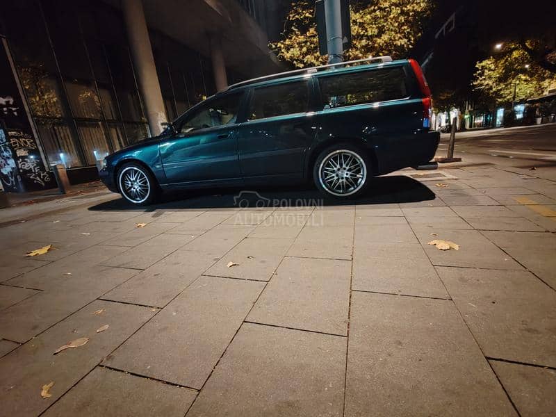 Volvo V70 2.0T