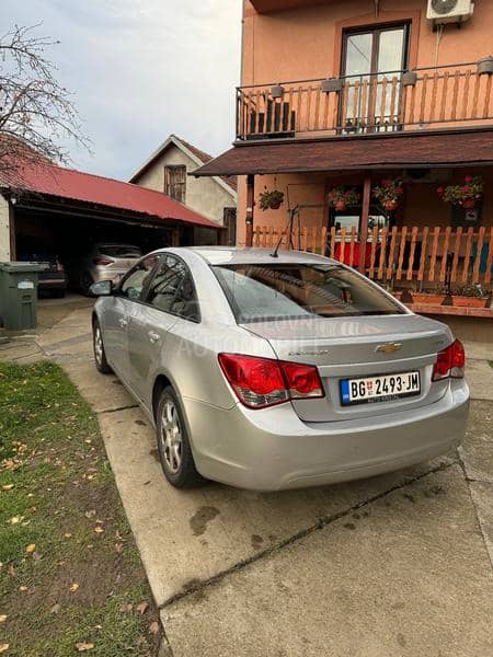 Chevrolet Cruze 2.0