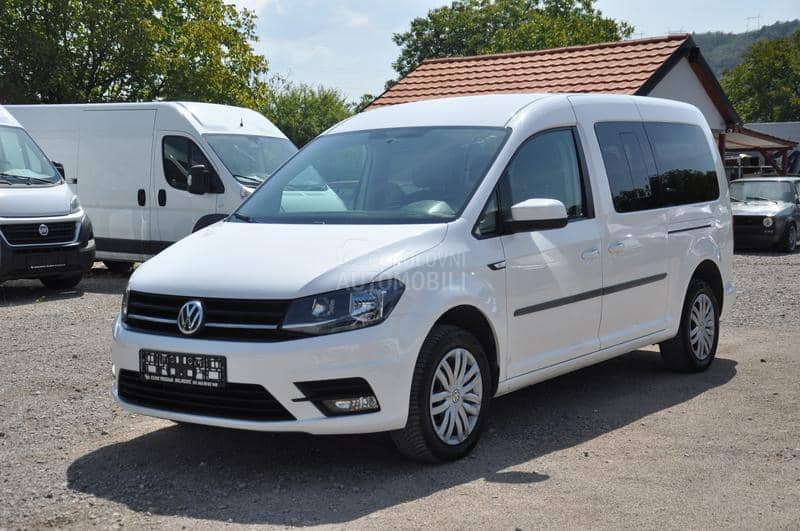 Volkswagen Caddy Maxi 5 MESTA TERETNI KAO NOV