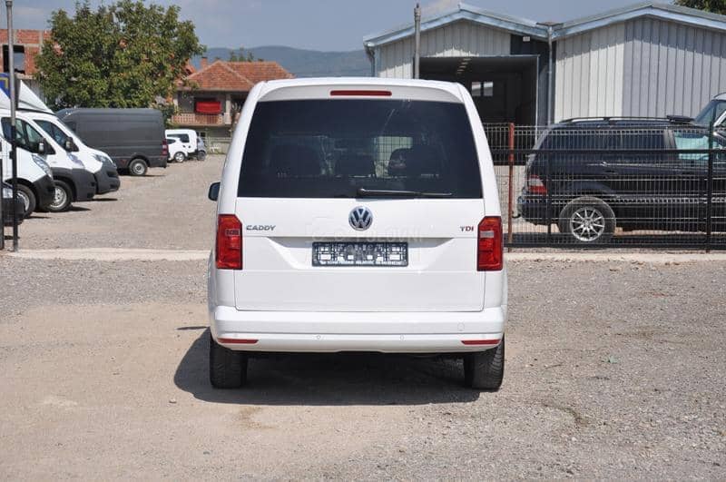 Volkswagen Caddy Maxi 5 MESTA TERETNI KAO NOV