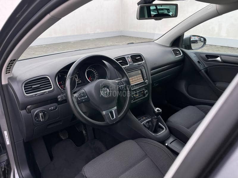 Volkswagen Golf 6 1.6TDI HIGHLINE CH