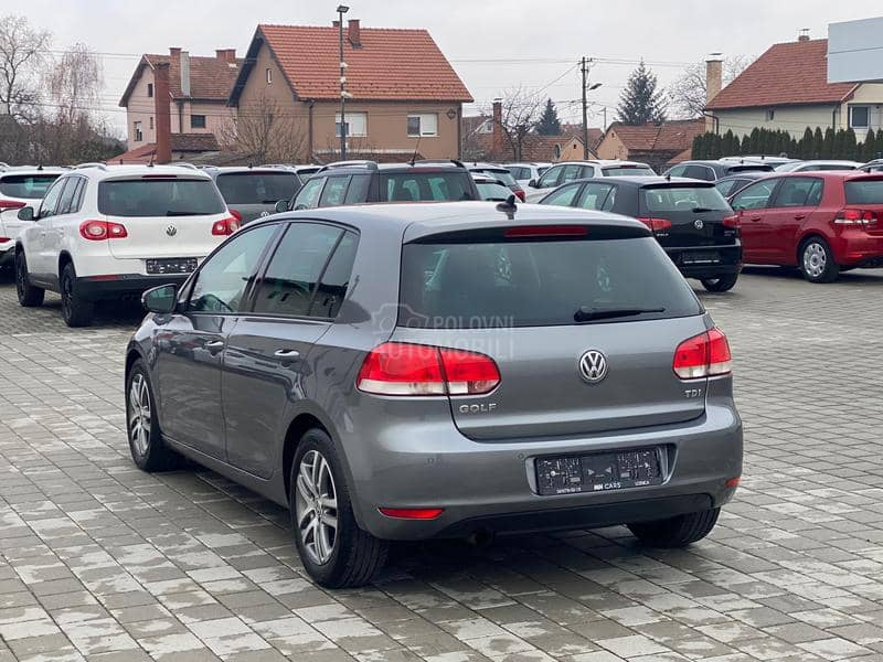 Volkswagen Golf 6 1.6TDI HIGHLINE CH