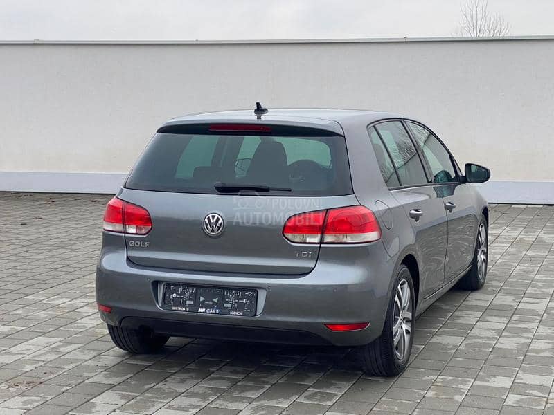 Volkswagen Golf 6 1.6TDI HIGHLINE CH