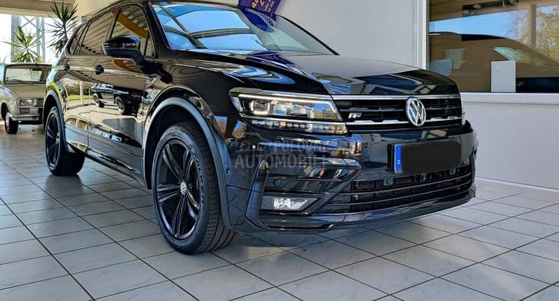 Volkswagen Tiguan Allspace R-line 4Motion Pano