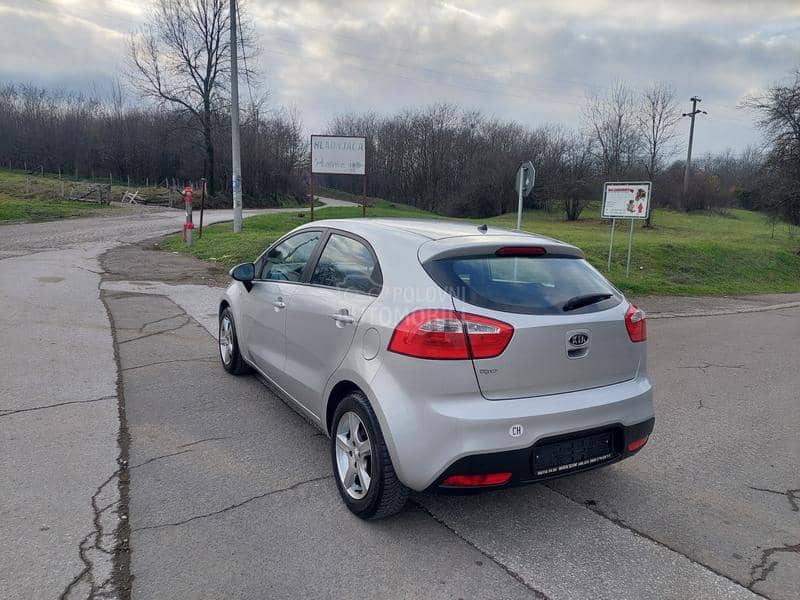 Kia Rio 1,2b