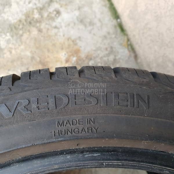 Vredestein 205/45 R17 Zimska