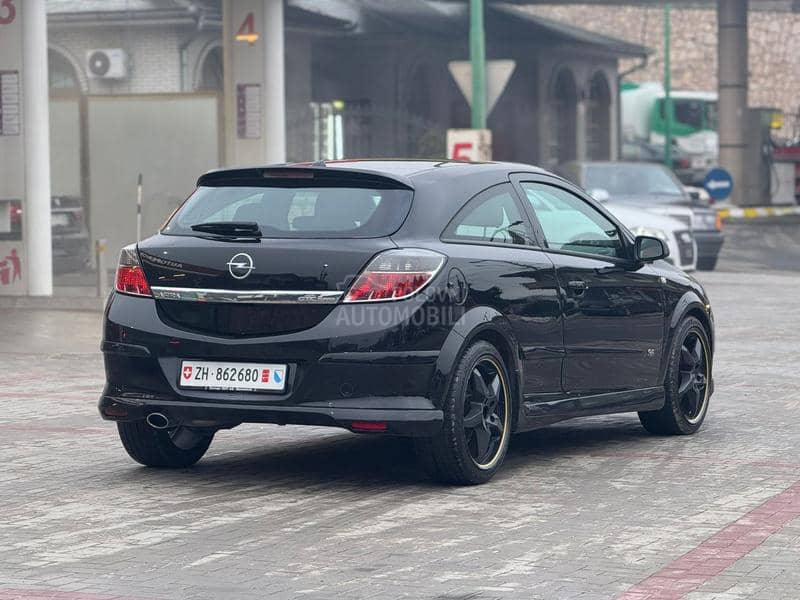 Opel Astra H GTC OPC CH