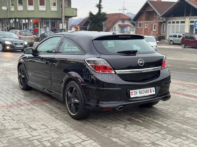 Opel Astra H GTC OPC CH