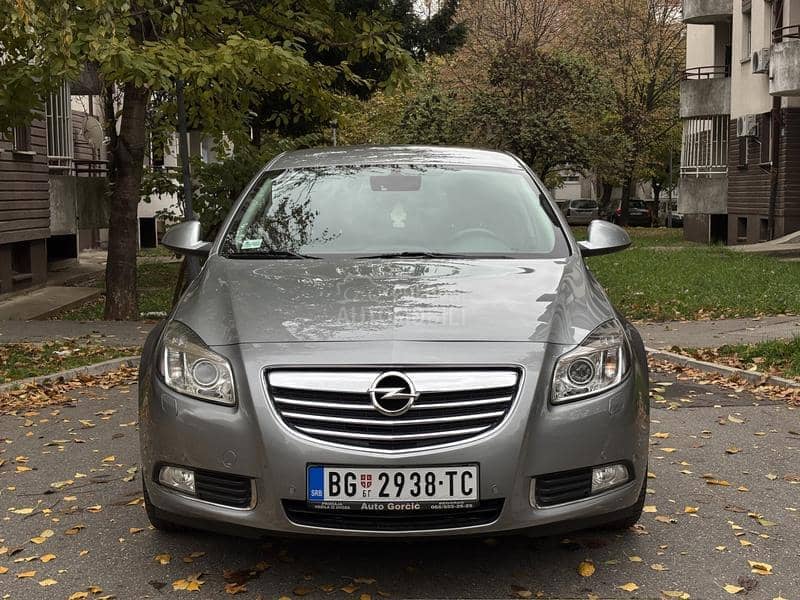 Opel Insignia 2.0 CDTI COSMO SPORT