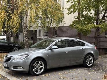 Opel Insignia 2.0 CDTI COSMO SPORT