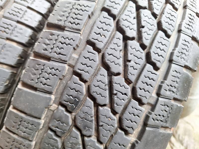 Firestone 195/75 R16 Zimska