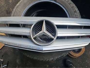 Maska sa znakom za Mercedes Benz B Klasa