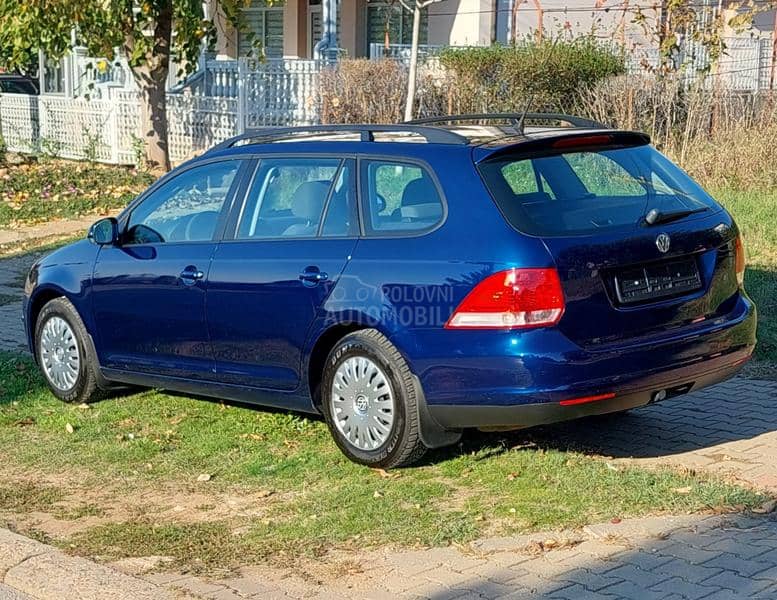 Volkswagen Golf 5 1.6 8v TRENDLINE