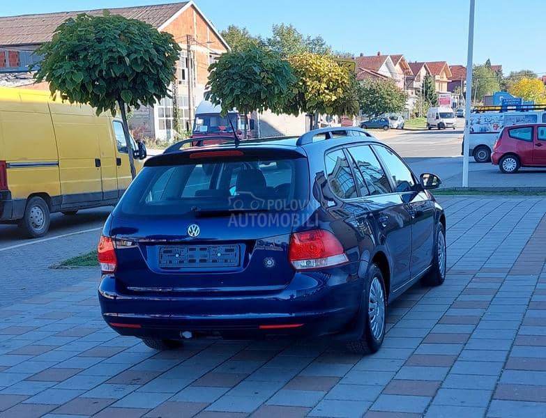 Volkswagen Golf 5 1.6 8v TRENDLINE