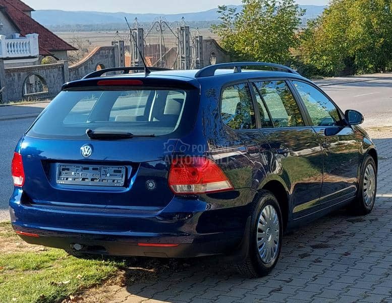 Volkswagen Golf 5 1.6 8v TRENDLINE