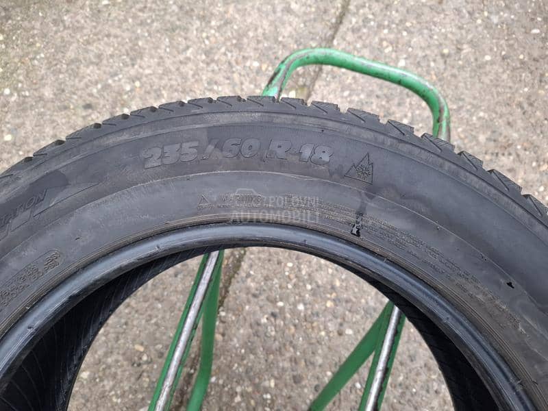 Michelin 235/60 R18 Zimska