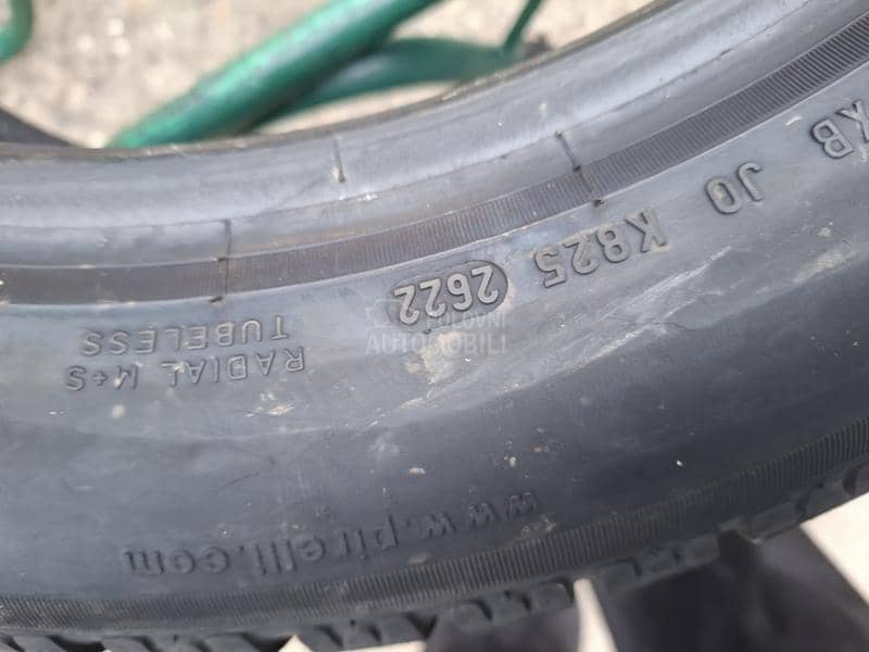 Pirelli 215/55 R17 Zimska