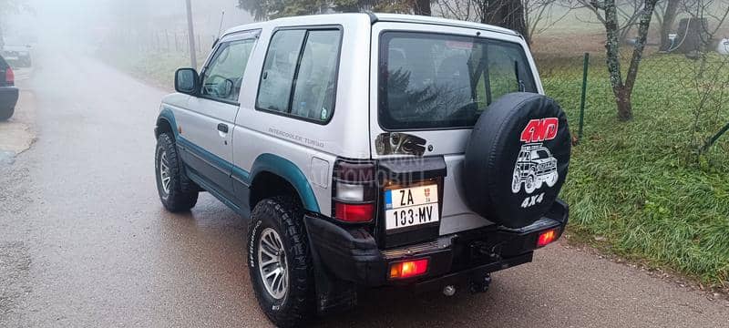 Mitsubishi Pajero 2.5