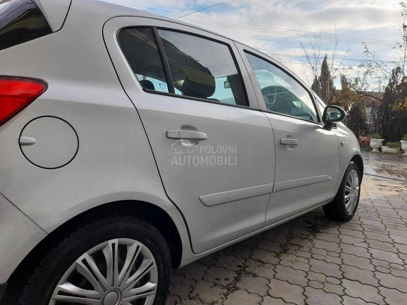 Opel Corsa D 1,4 ch