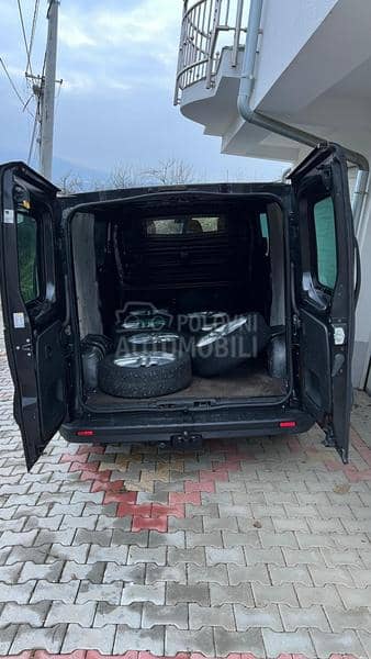 Opel Vivaro Long