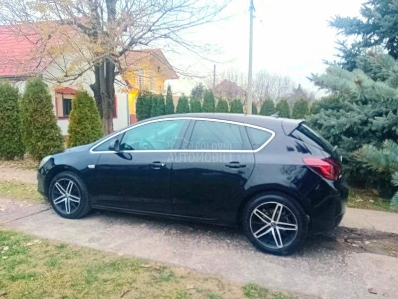 Opel Astra J 1.3 mjt