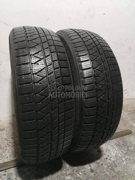 Kumho 215/65 R17 Zimska