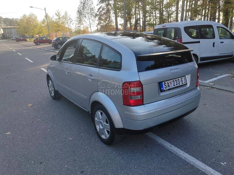 Audi A2 dugo re g