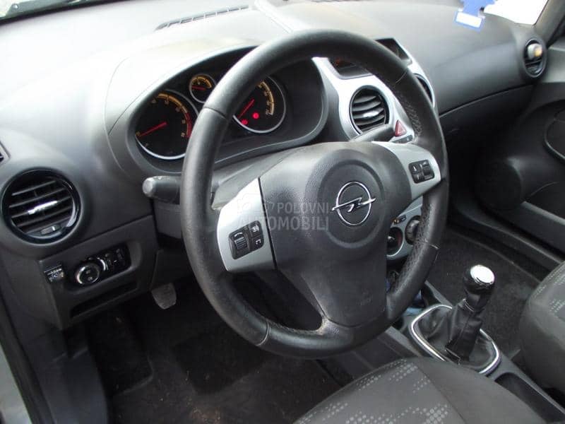 Opel Corsa D 1.2 B-G NOV