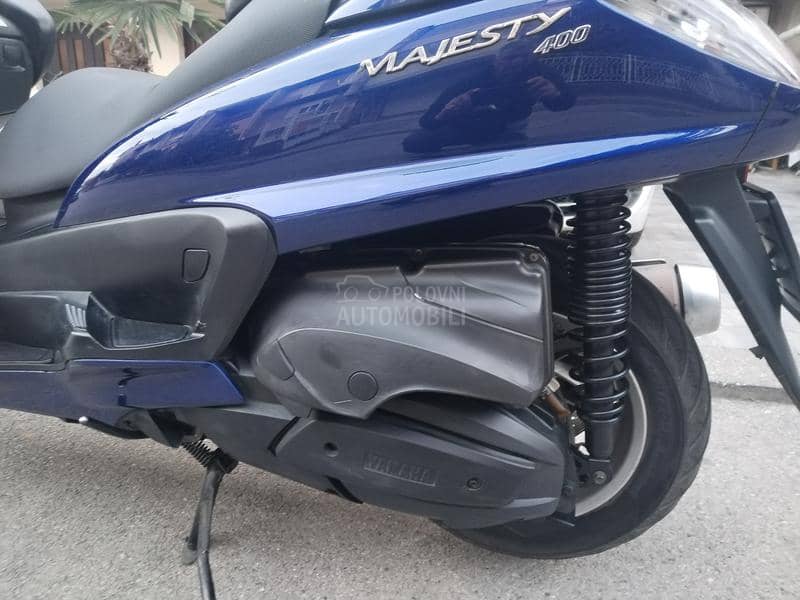 Yamaha mayestu400