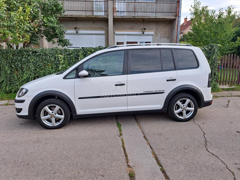 Volkswagen Touran 1.4cross