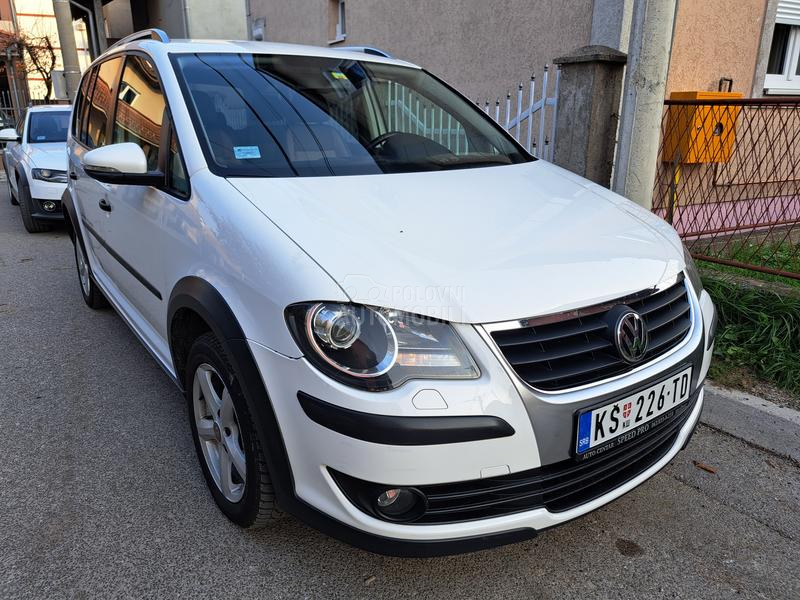 Volkswagen Touran 1.4cross