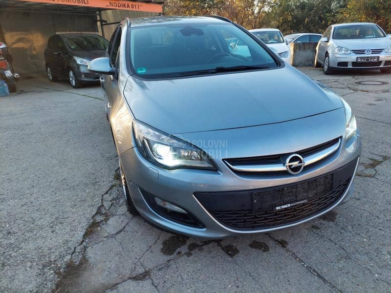 Opel Astra J 1,6 cdti