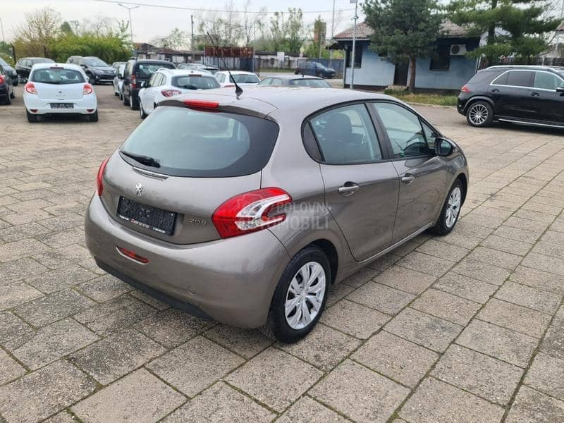 Peugeot 208 1.4hdi 8v pravi k m