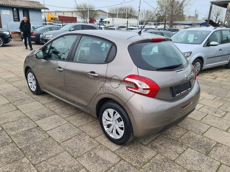 Peugeot 208 1.4hdi 8v pravi k m