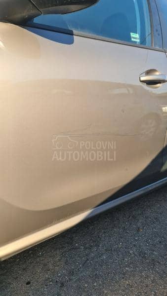 Peugeot 208 1.4hdi 8v pravi k m