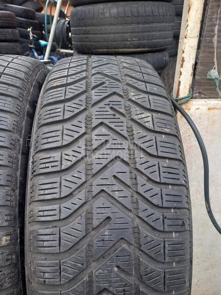 Pirelli 195/55 R16 Zimska