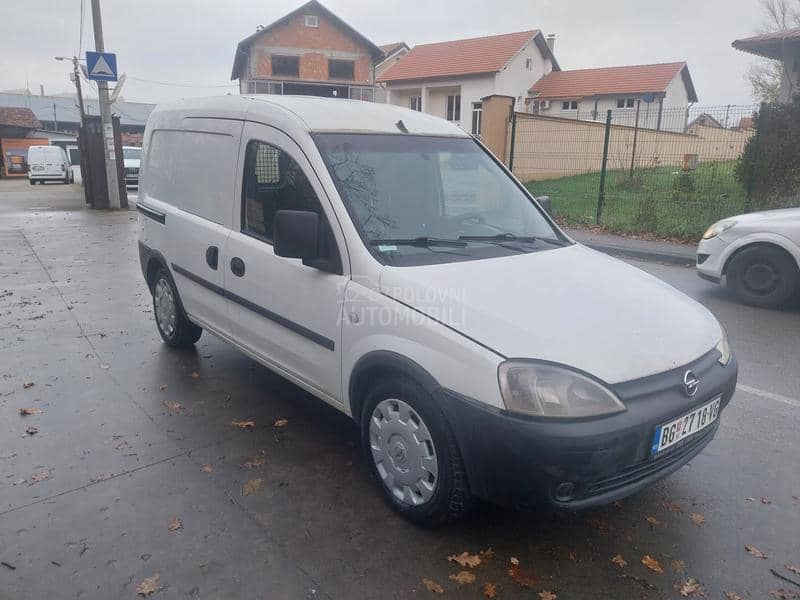 Opel Combo 1.6b/ metan