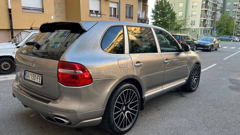 Porsche Cayenne 4.8 s