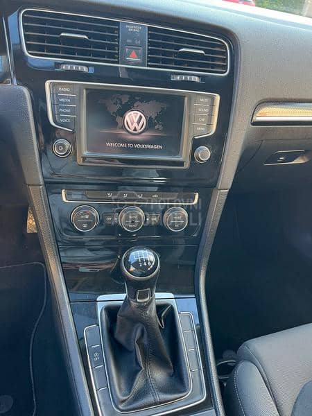 Volkswagen Golf 7 1.4 TGI HIGHLINE