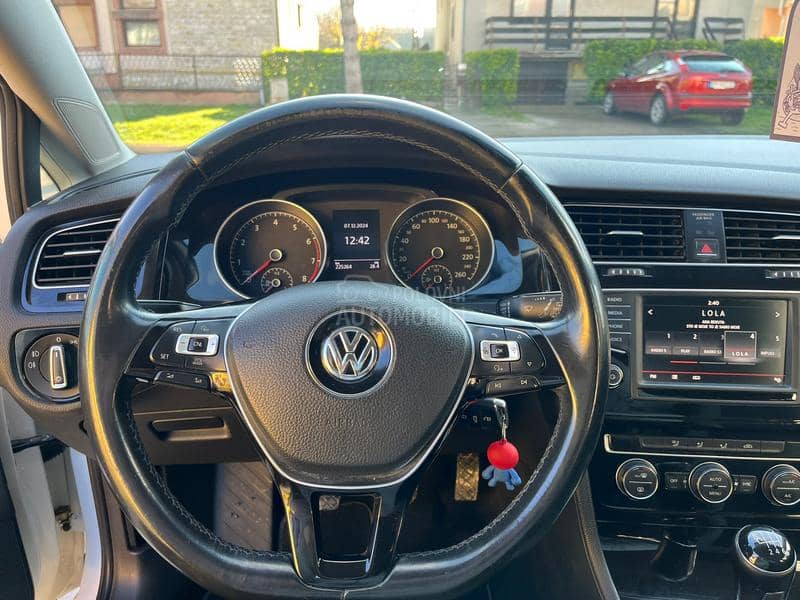 Volkswagen Golf 7 1.4 TGI HIGHLINE