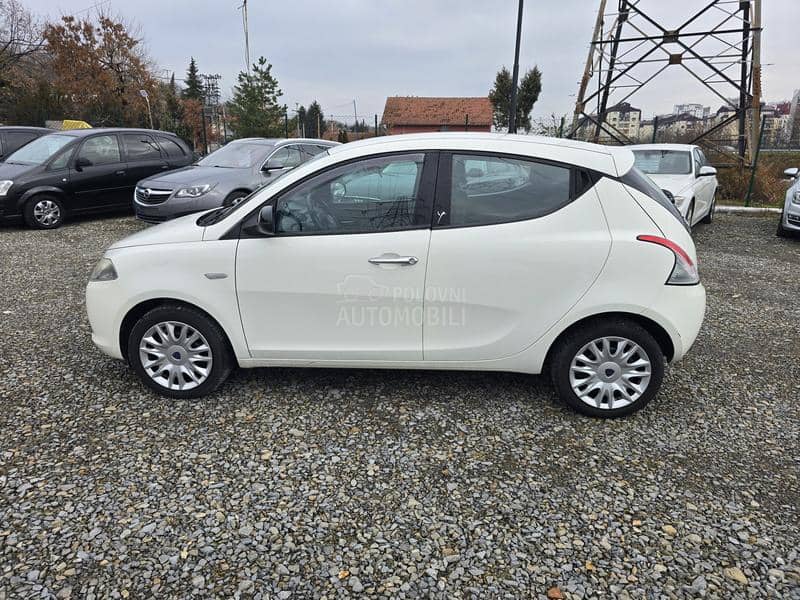 Lancia Ypsilon 