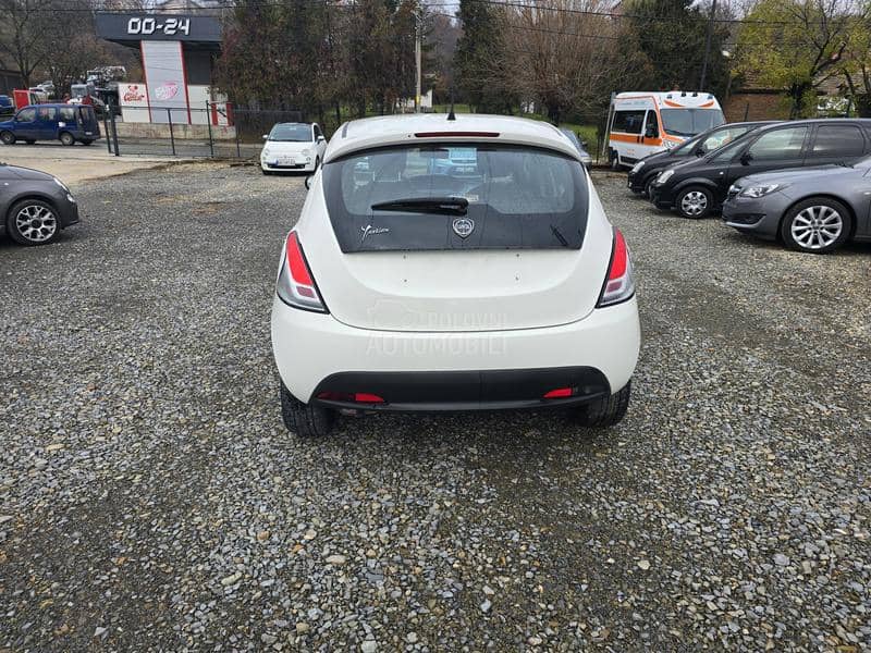 Lancia Ypsilon 