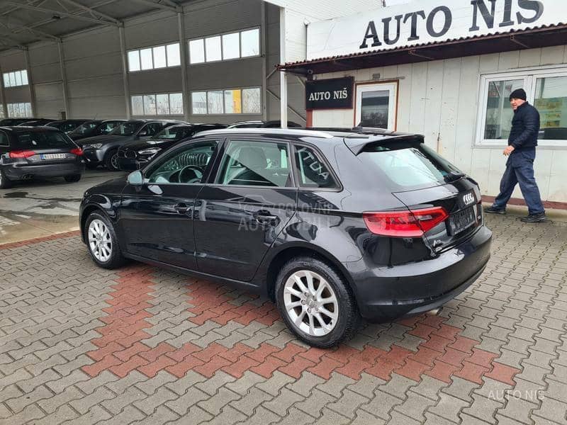 Audi A3 1.6 TDI S-TRONIC