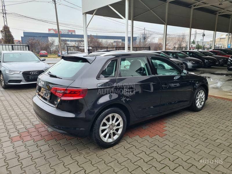 Audi A3 1.6 TDI S-TRONIC