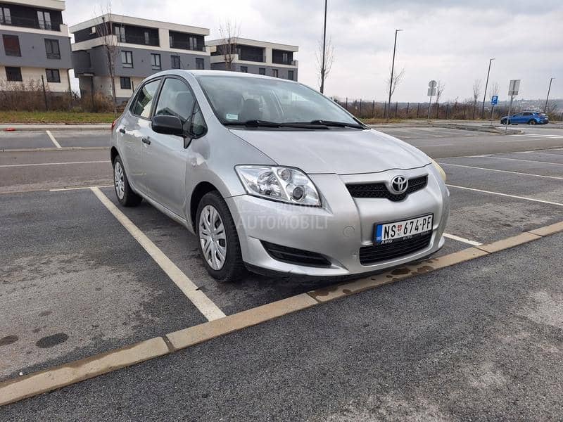 Toyota Auris vvt-i