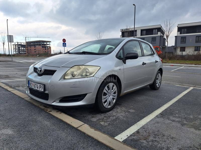 Toyota Auris vvt-i