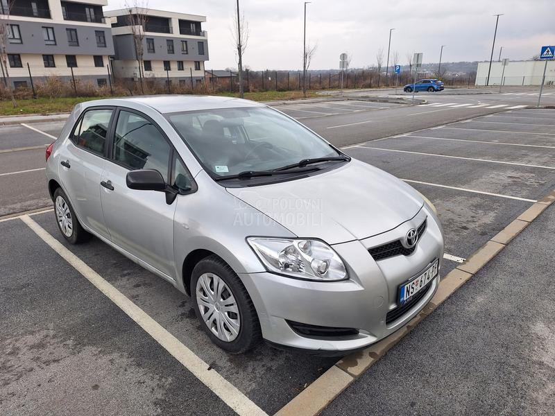 Toyota Auris vvt-i