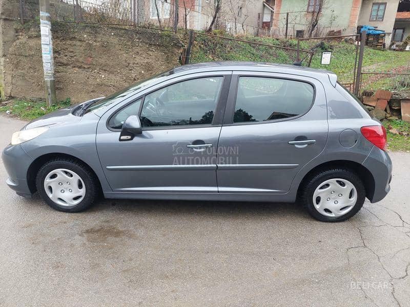 Peugeot 207 1.4I 8V XS